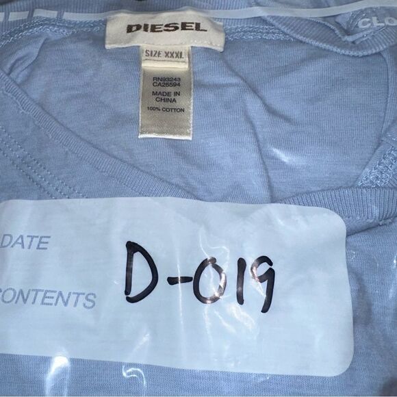 Diesel XXXL Short Sleeve V-Neck Luxury Tee in Sky Blue - Picture 6 of 6